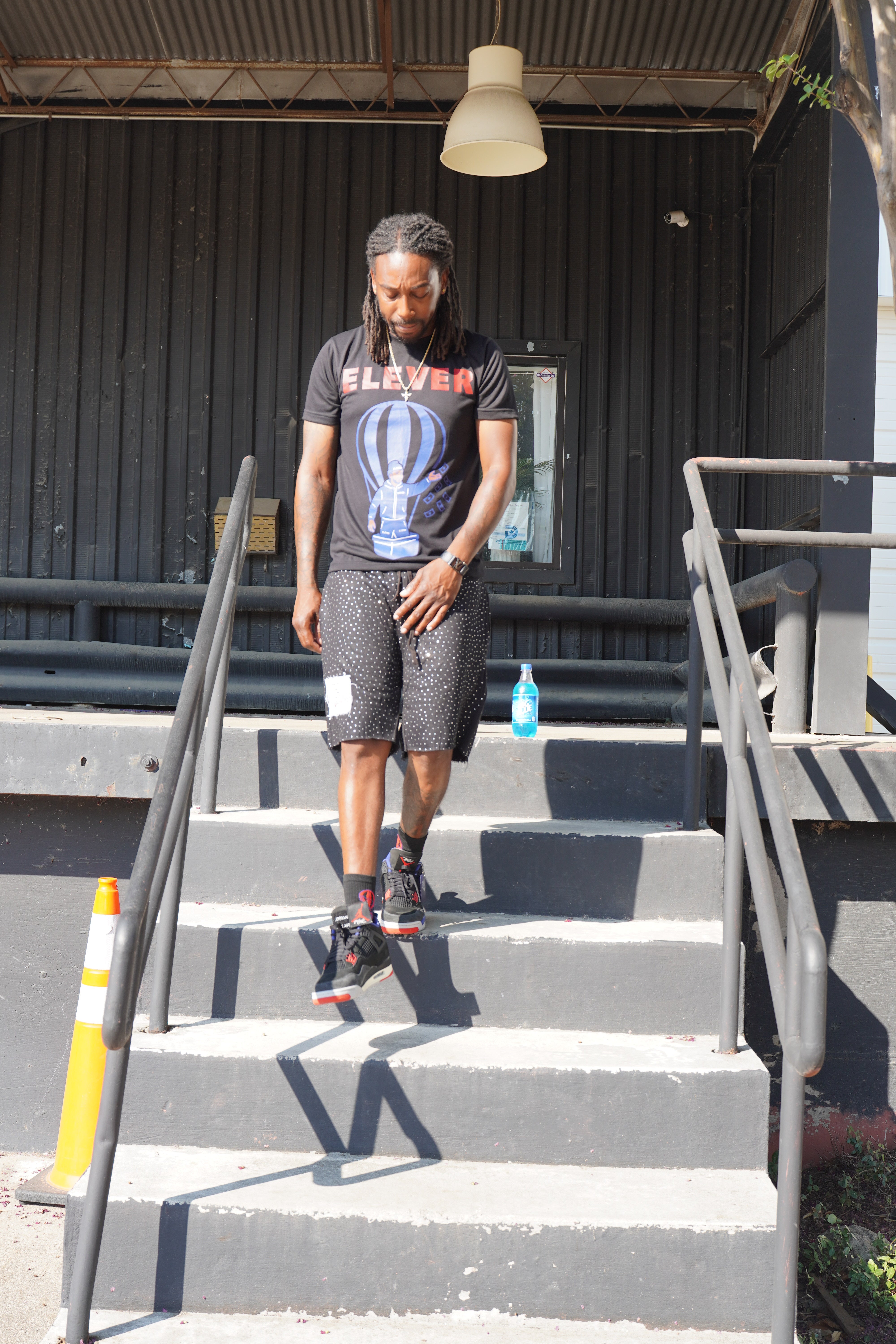 ELEVER “Elevating My Money” Tee – Black